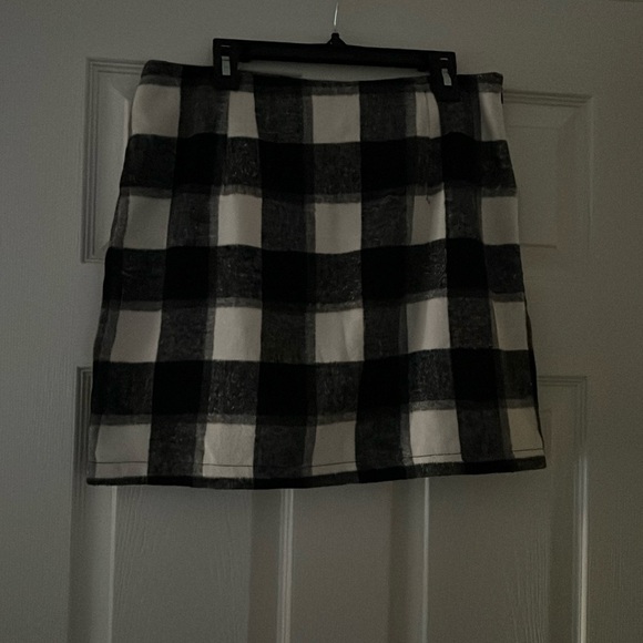 Dresses & Skirts - Black, white and grey skirt size medium